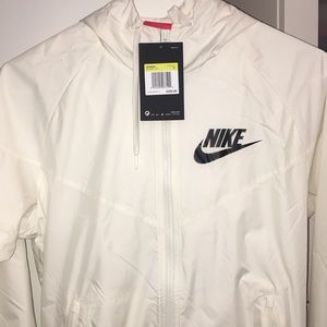 Nike hoodie windbreaker